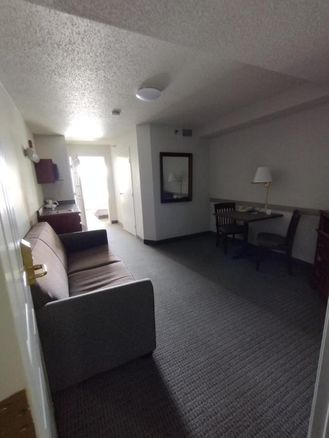 Grandstay Hotel & Suites Hastings Esterno foto